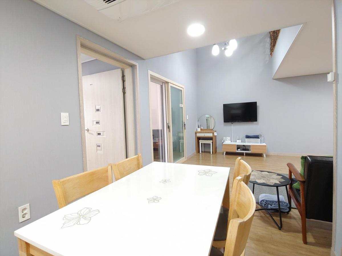 Eutteum-Won Pension Jeju Exterior foto
